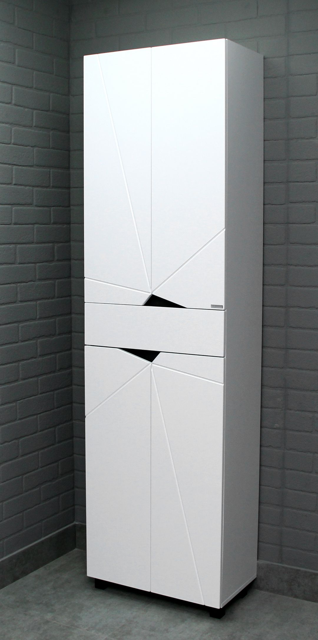 Шкаф-пенал для ванной Домино Vector DV6605P