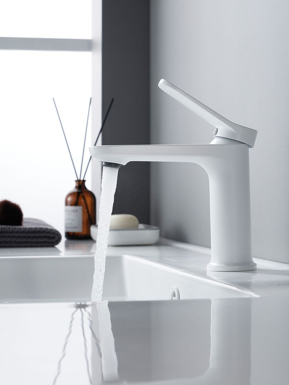 Смеситель для раковины Shevanik S4301C